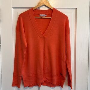 Carve Designs V-neck sweater, NWOT, Medium, Orange-coral